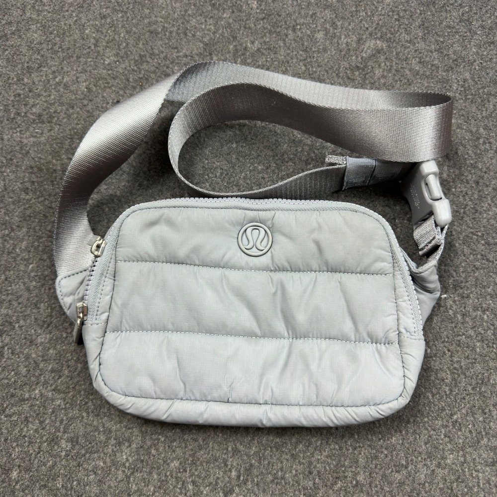 Lululemon Everywhere Belt Bag Quilted Puffer Light Gray Crossbody Adjustable O/S